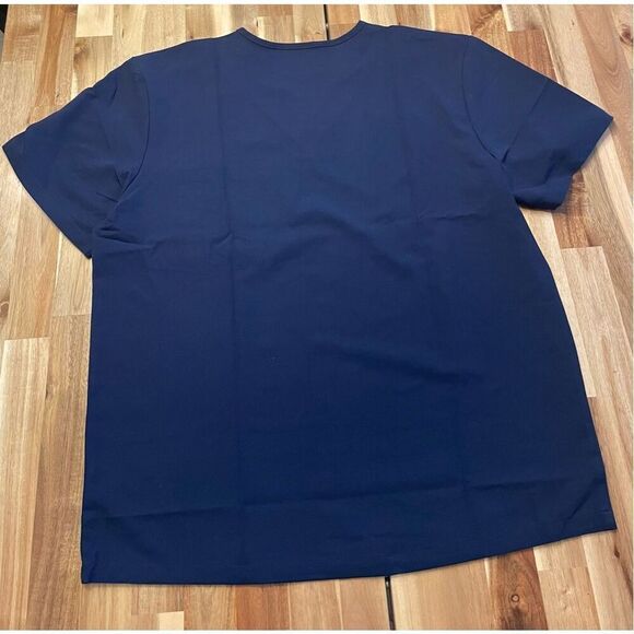 Figs Men’s Leon Two Pocket Top - Picture 2 of 4